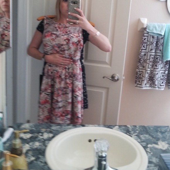 Guess flower print belted dress - Picture 4 of 4